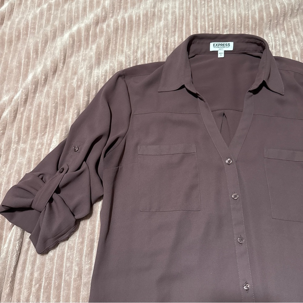 Express Women’s Chiffon Button Down Shirt - L